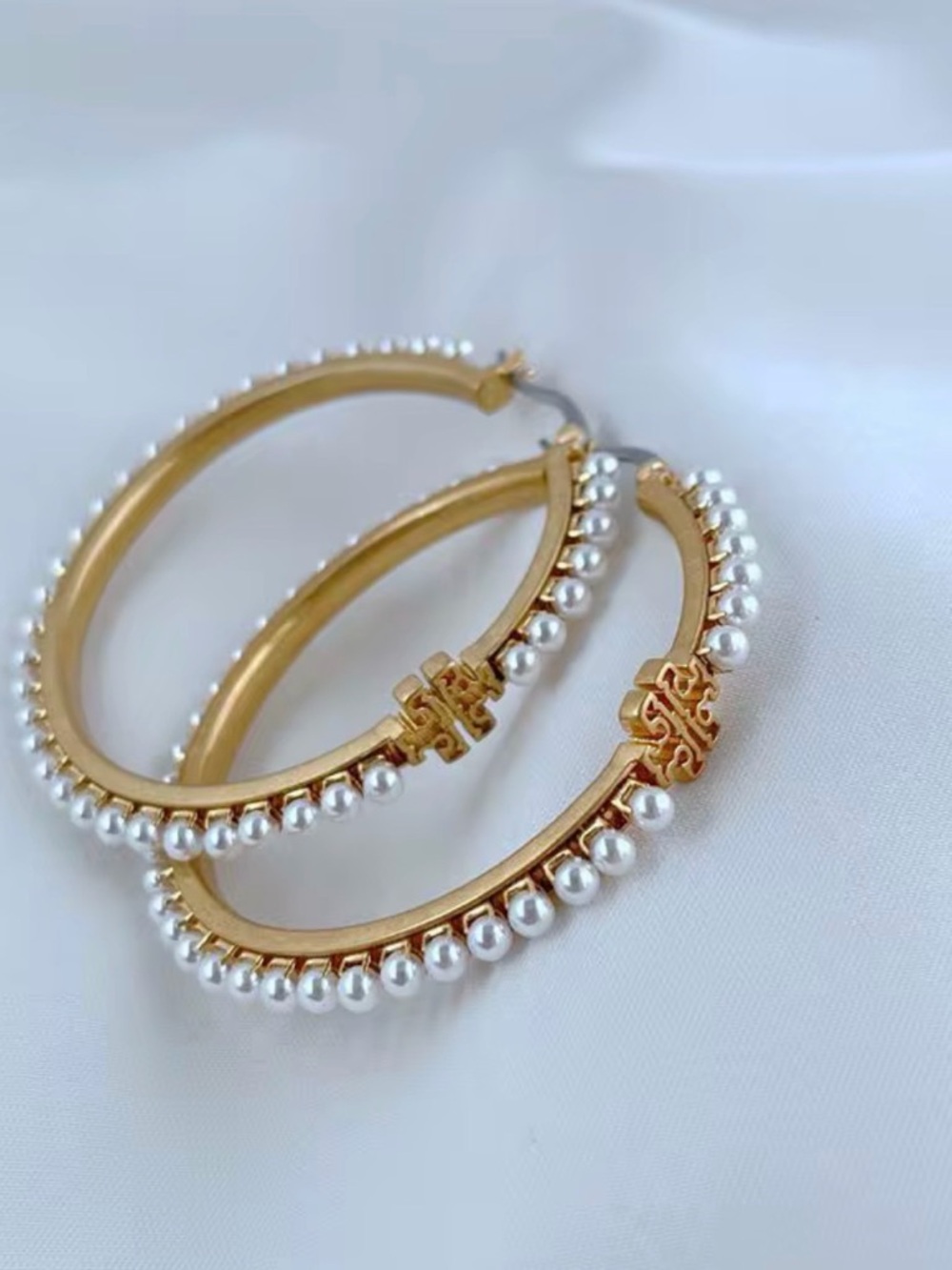 Authentic Tory Burch Earrings Pearl hoop Double-T Logo